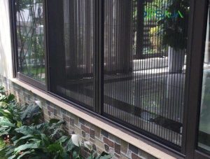 Cửa lưới chống muỗi vách kính phòng khách