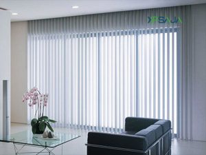Rèm lá dọc màu xanh