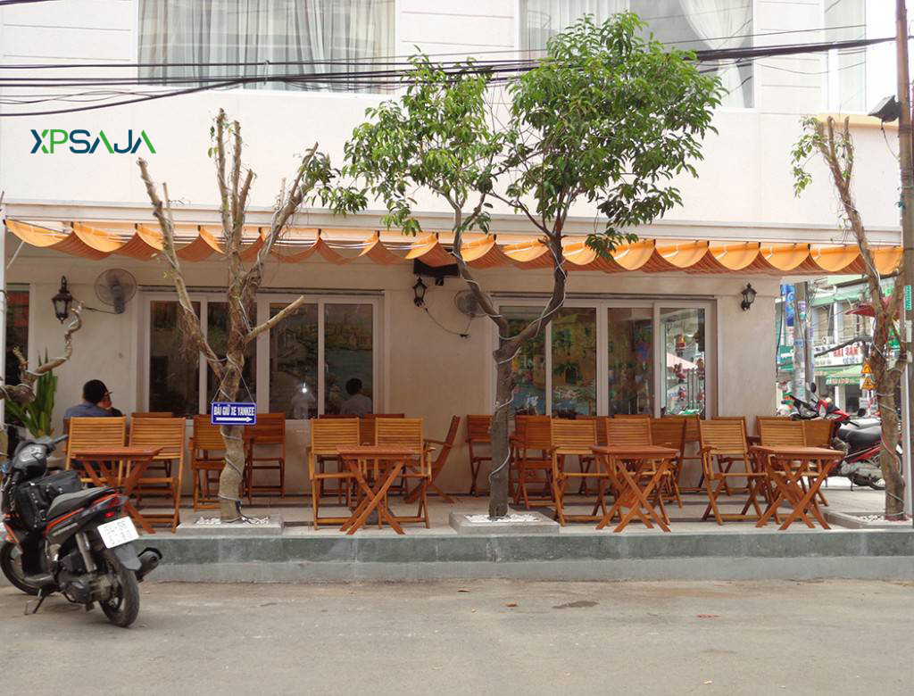 Bạt mái xếp lượn sóng quán Cafe